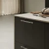 Bond_557020160-99-74_01 CRNA 160-250 AMBIJENT Furnipart BOND ručkica, 250 mm, mat crna / gunmetal, šifra 557020160-99/74